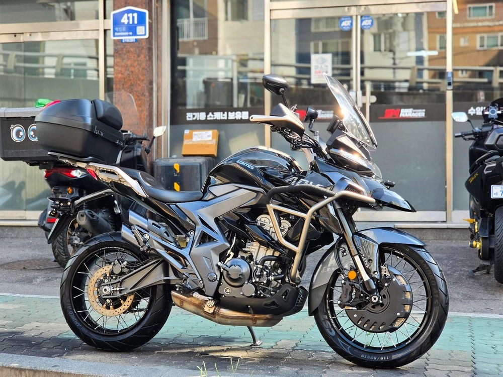 존테스350t 2022년식 1043KM ABS모델 오토바이 판매합니다 이미지