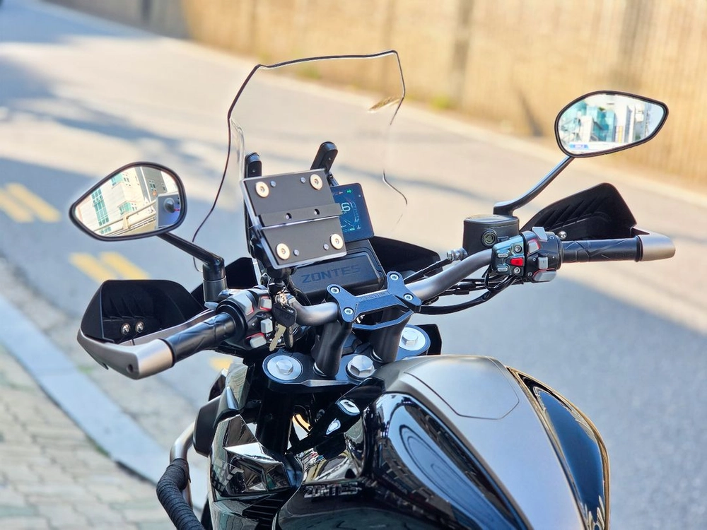 존테스350t 2022년식 1043KM ABS모델 오토바이 판매합니다 이미지