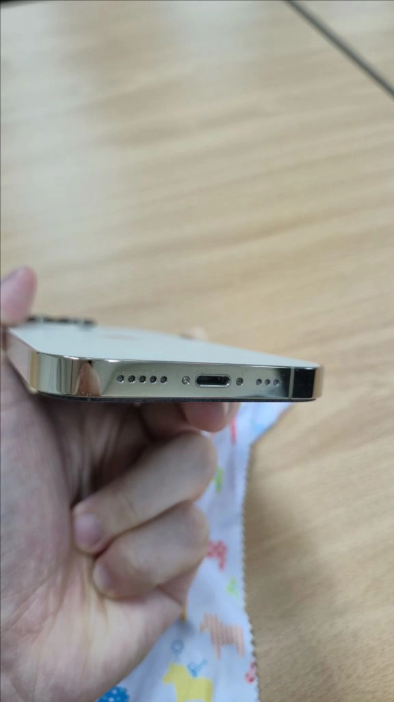 아이폰 14pro 128GB 골드 77% 이미지