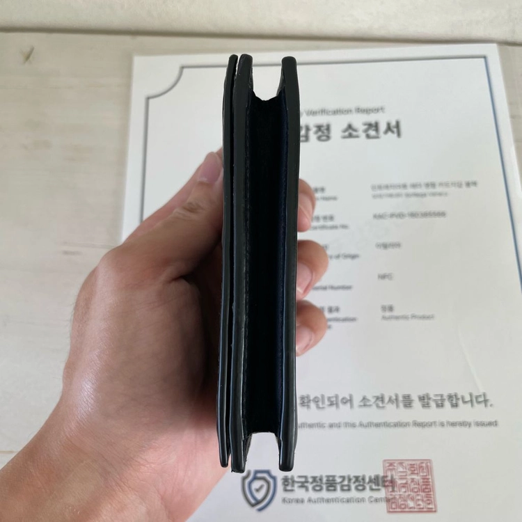 보테가베네타 인트레치아토 카드지갑 명함지갑 이미지
