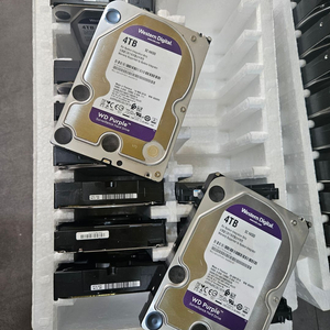 HDD WD 퍼플 하드디스크 윈디 퍼플 4TB 4테라 A급 판매 합니다. 이미지