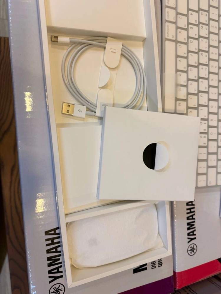 아이맥27 4.2QC, 8GB 램, SSD 512GB, 키보드마우스미개봉, 매직키보드블랙, 윈도우10정품포 이미지