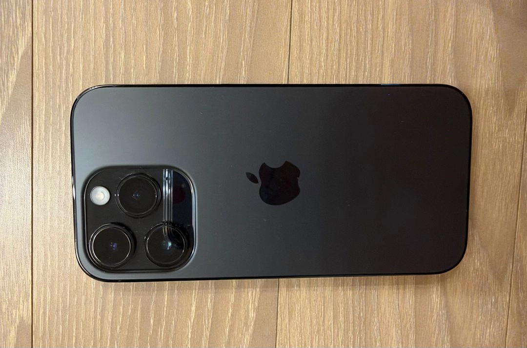 아이폰 14프로 256GB 블랙 특A급 (케이블2개, 이어폰포함) 이미지