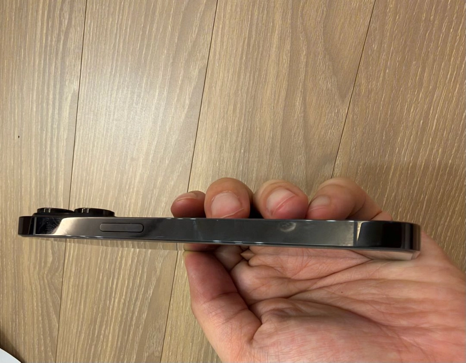 아이폰 14프로 256GB 블랙 특A급 (케이블2개, 이어폰포함) 이미지