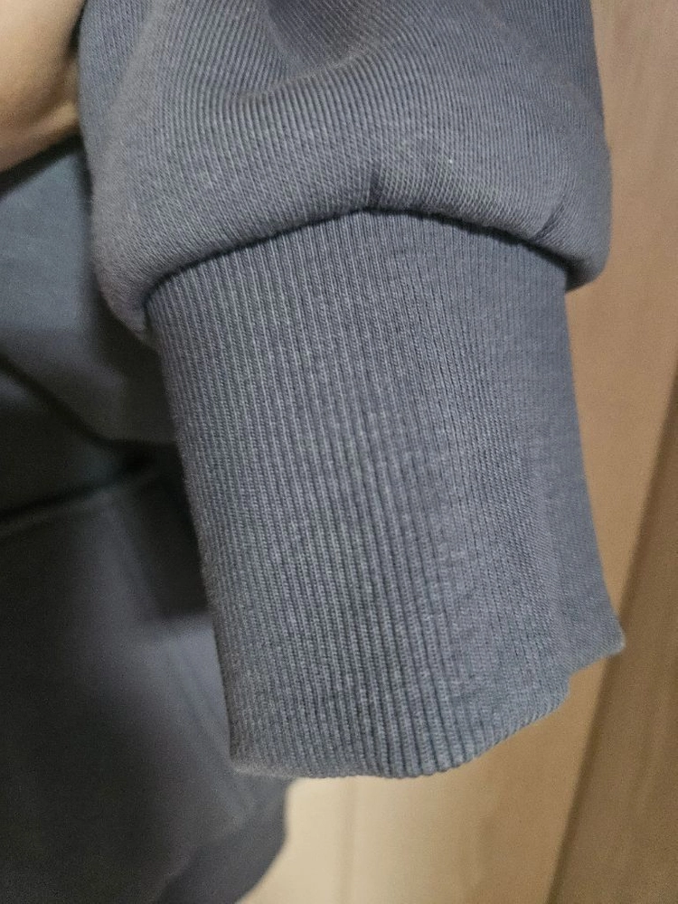 무스너클 후드 버니 스웨터 클래식 이미지