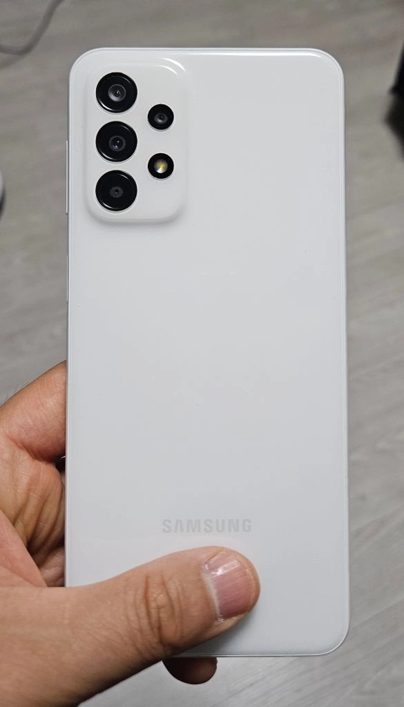 갤럭시 A23 화이트 128GB A급 싸게 팝니다. 이미지