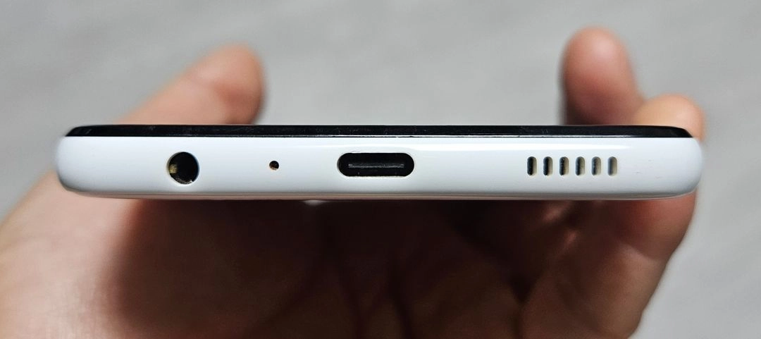 갤럭시 A23 화이트 128GB A급 싸게 팝니다. 이미지