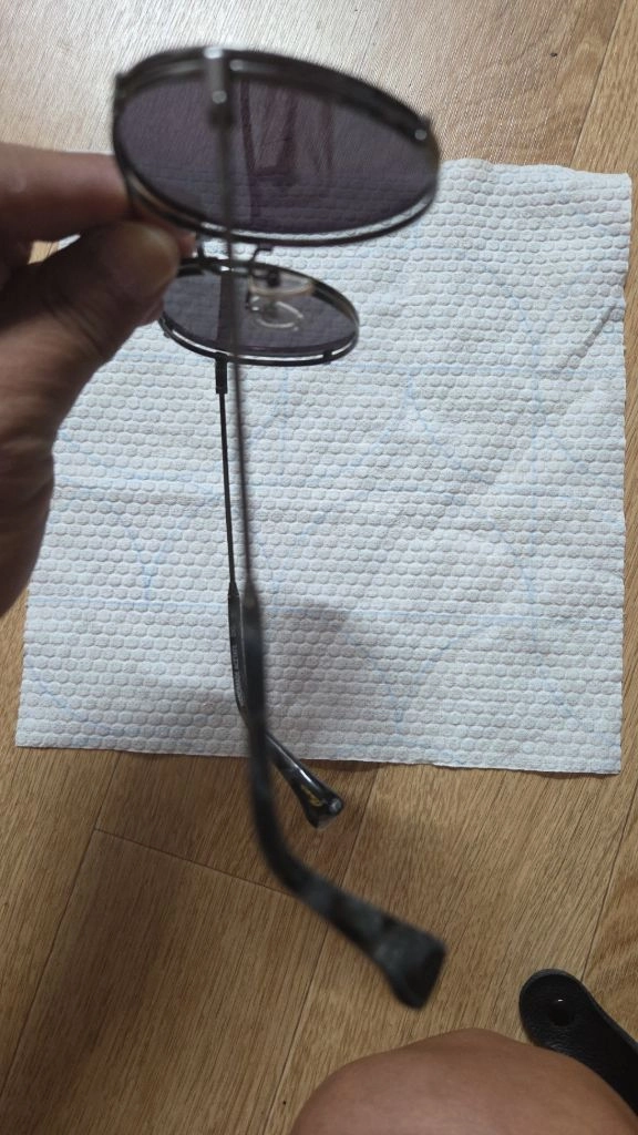 아비에이터 선글라스 이미지