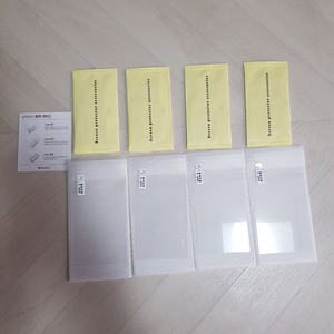 갤럭시 Z폴드8 강화유리 액정보호필름 4개세트 이미지