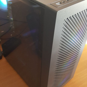 라이젠5 7500F RX7600 컴퓨터 본체 팝니다 이미지