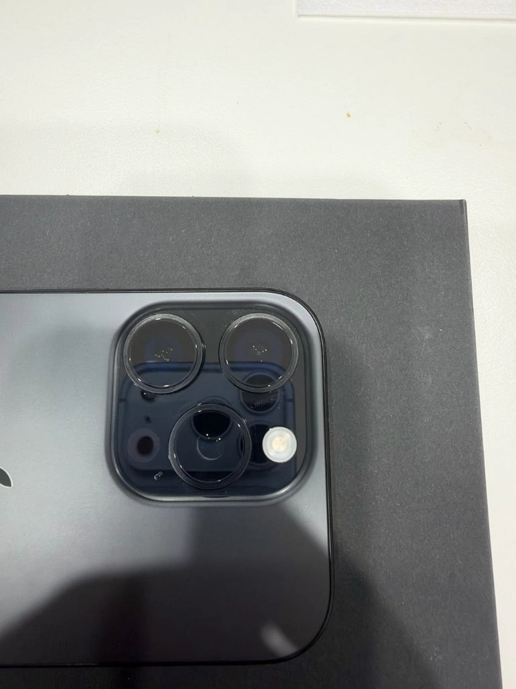 아이폰16pro 512GB 이미지