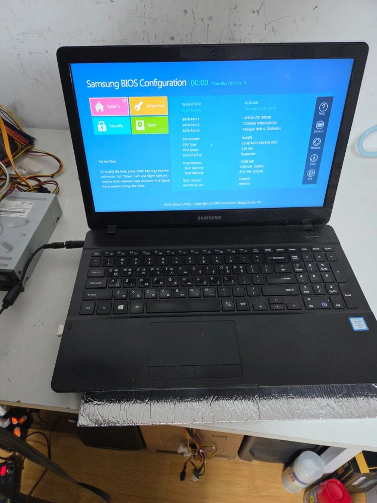 삼성 노트북 i5-6300HQ 12GB RAM SSD+HDD 이미지