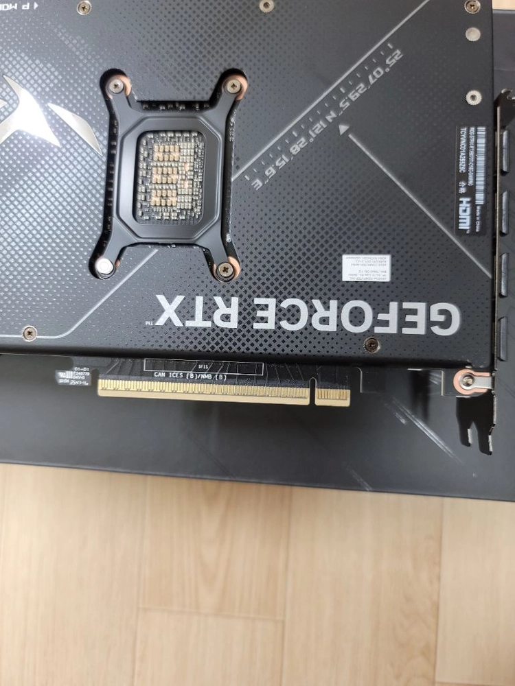 ASUS ROG STRIX RTX 5070Ti 그래픽카드 팝니다 이미지