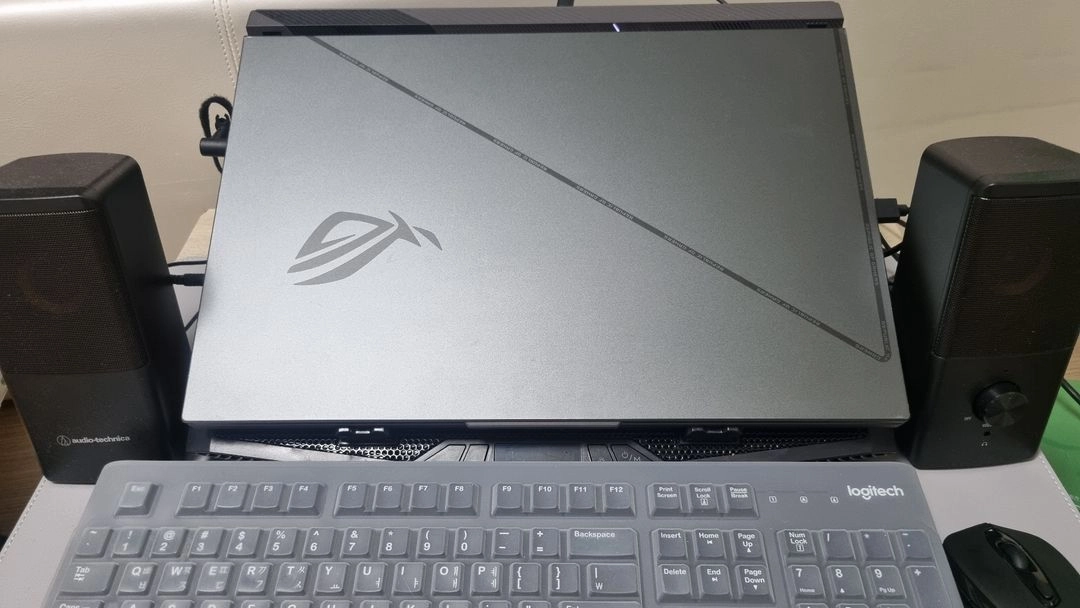 ASUS ROG Strix G18 게이밍 노트북 (i7-13650hx, 4060, 16g, 512ssd) 이미지