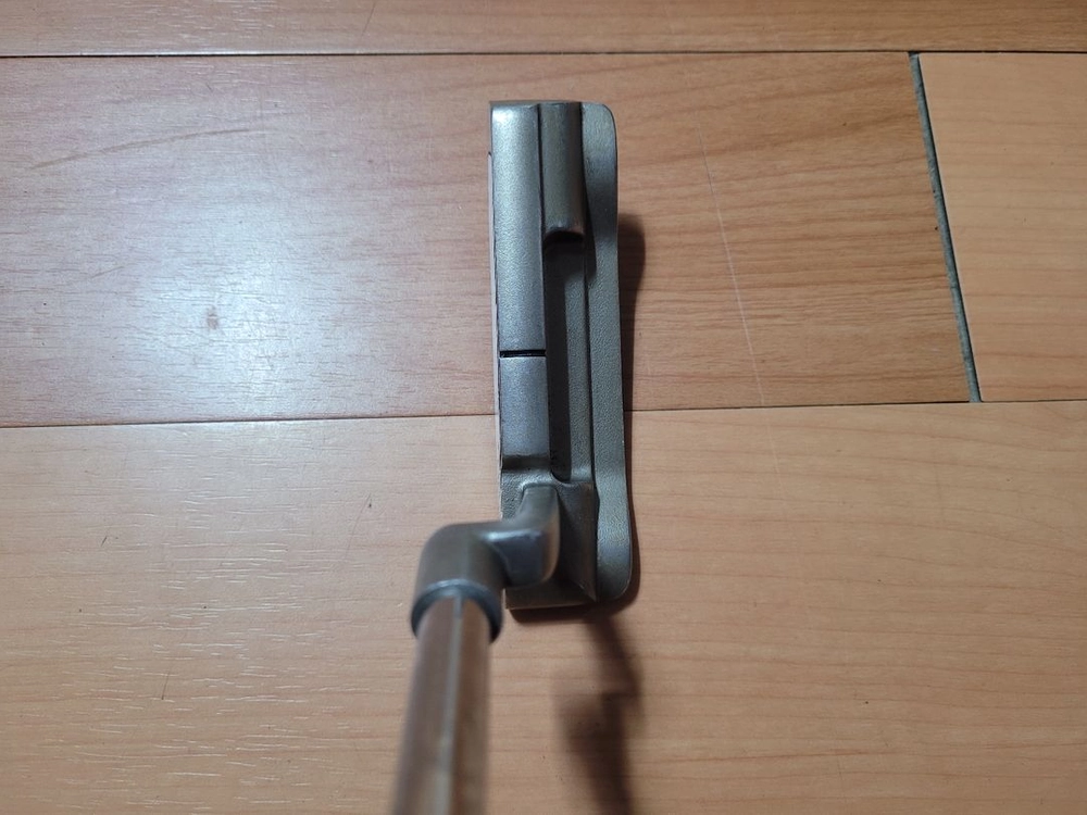 오딧세이 화이트핫 #1 블레이드 퍼터(34인치) 이미지