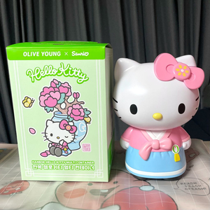 *새상품* 올리브영 헬로키티 한복 멀티 컨테이너 이미지