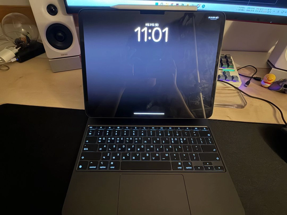 아이패드 프로 m5 13인치 256gb wifi (정품 매직키보드 애플펜슬 프로 포함)스페이스 블랙 이미지