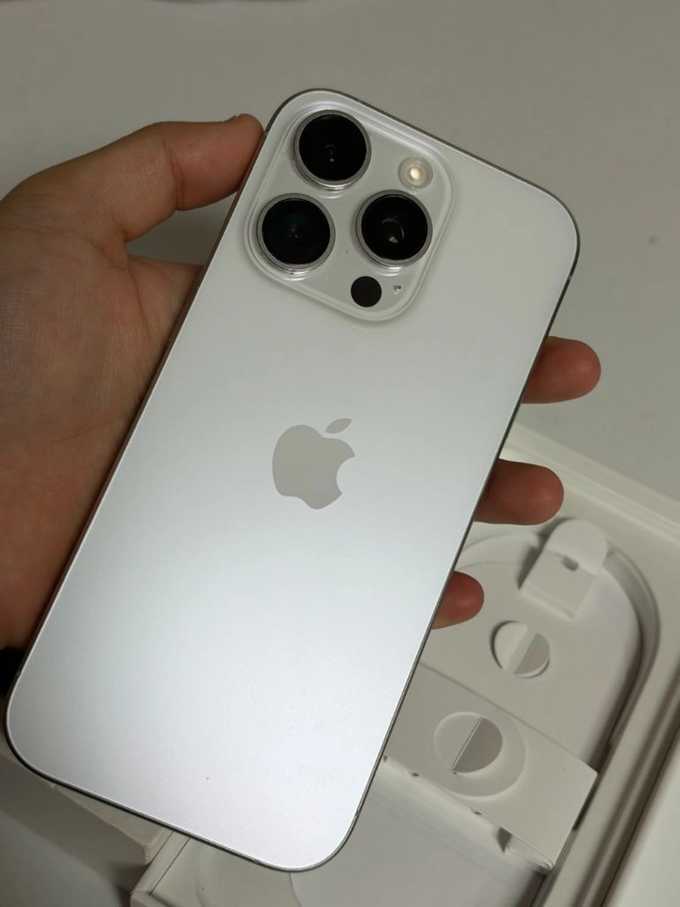 (해외판 무음)아이폰 16 Pro 256GB 화이트 티타늄 이미지