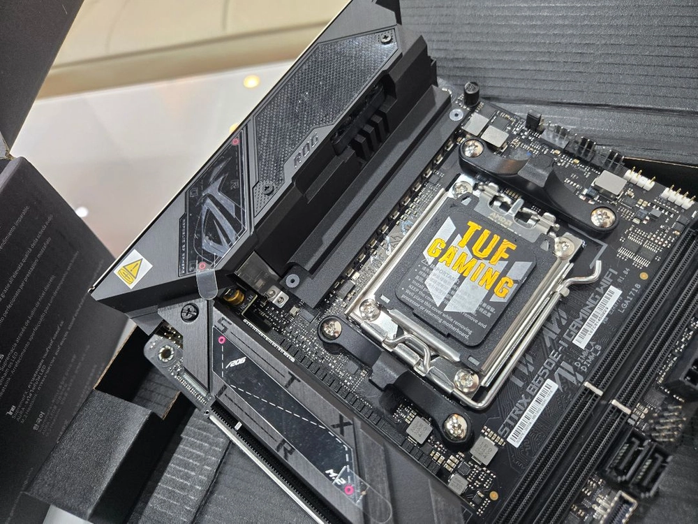 asus rog strix b650e-i 이미지