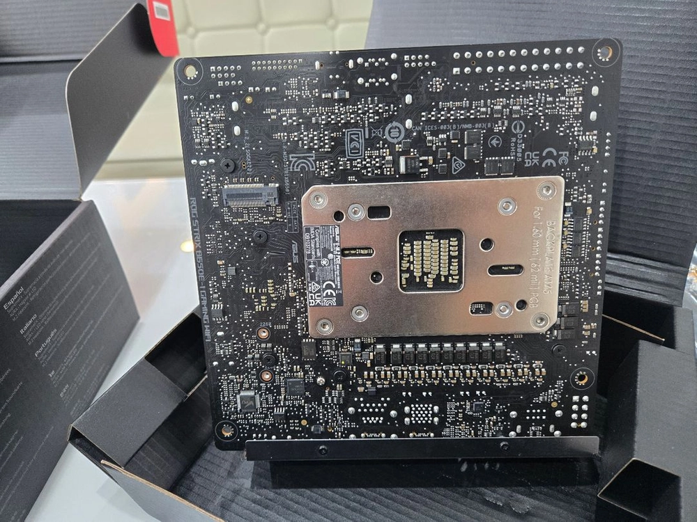 asus rog strix b650e-i 이미지
