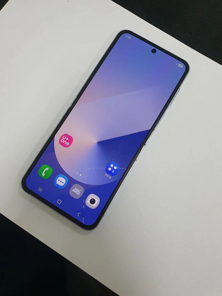 갤럭시Z플립6 256GB 블루 U+ 무잔상 기능정상 중고폰 216467 이미지