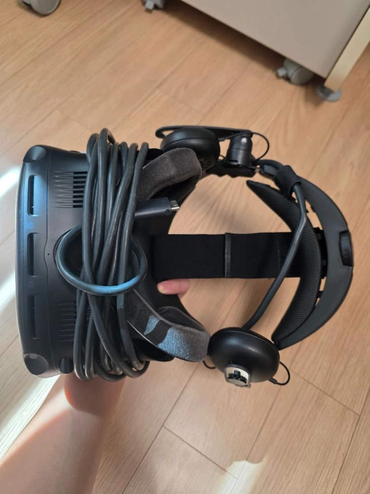 vive(바이브) 코스모스 엘리트 vr 기기 이미지