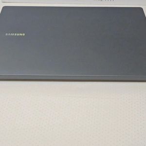 삼성 갤럭시북4 Pro 16 NT960XGK-KD72G 울트라7 32GB 1TB 이미지