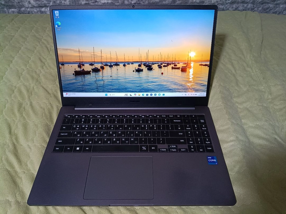 삼성 갤럭시북 NT550XED-K78AR12세대i7 - 안심되는 중고거래