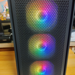 7800X3D 반본체컴퓨터 130만원에 팔아요 이미지