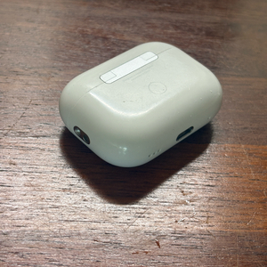 에어팟 프로 2세대 USB-C 이미지