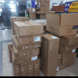 삼성전자 LG 모니터 24 27 32 인치 미개봉신품 부삼 이미지