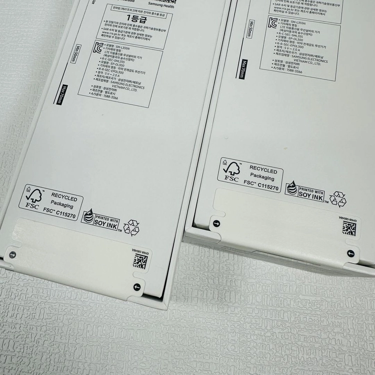 미개봉/새상품] 갤럭시워치9 44mm 블랙/실버 색상 40만 판매해요 이미지