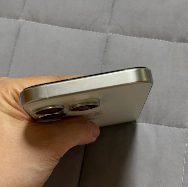아이폰 15 프로 256GB 화이트 수리이력X 이미지