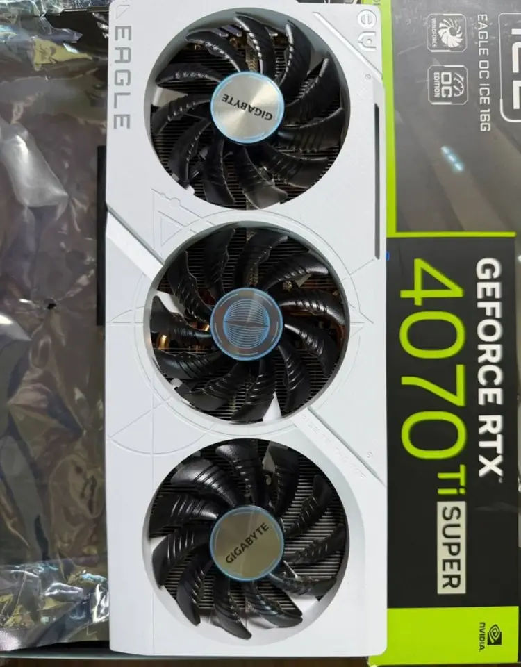 기가바이트 RTX 4070Ti SUPER EAGLE 팝니다 (풀박스) - 안심되는 중고거래
