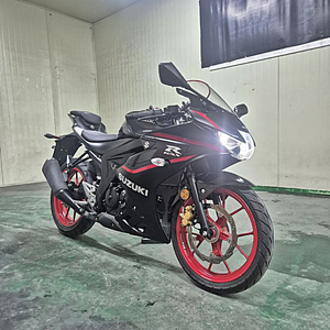 스즈키 GSXR125 24년식 7천KM 입문용 판매합니다 이미지