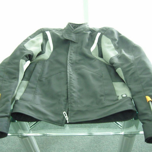 BMW AirFlow Suit 이미지