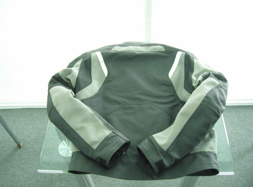 BMW AirFlow Suit 이미지