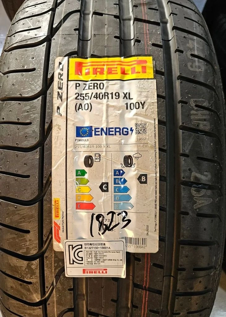 고성능 타이어 255/40R19 XL - 안심되는 중고거래