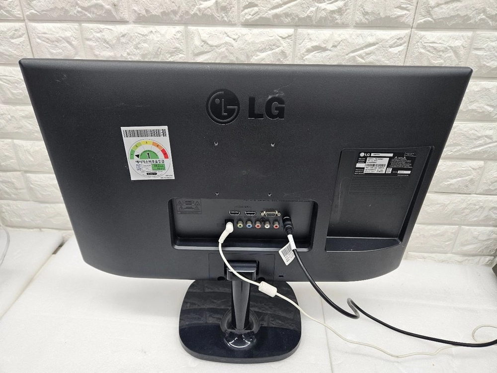 LG 24인치 LED TV 입니다 이미지
