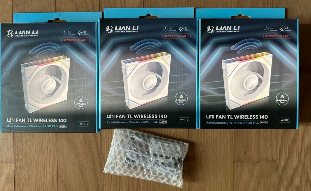 리안리 UNI FAN TL Wireless 140mm 리버스 화이트 3개 이미지
