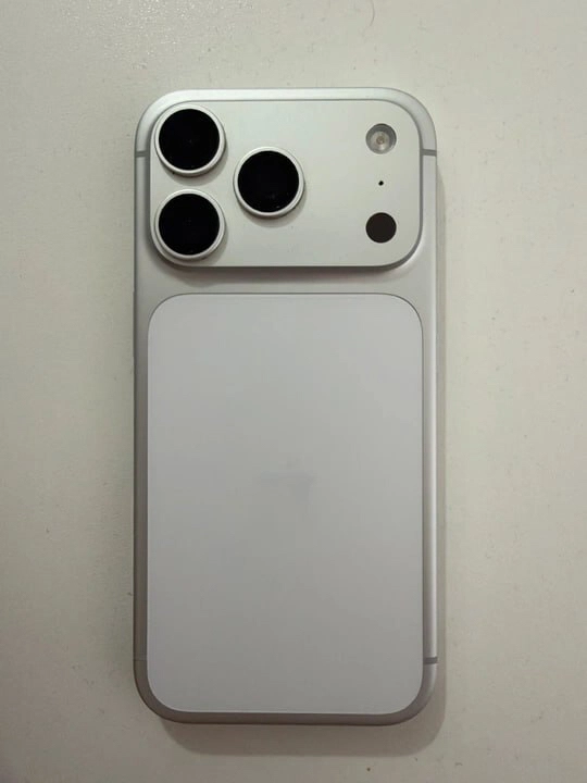 아이폰 17 프로 실버 256GB 무하자 자급제 - 안심되는 중고거래