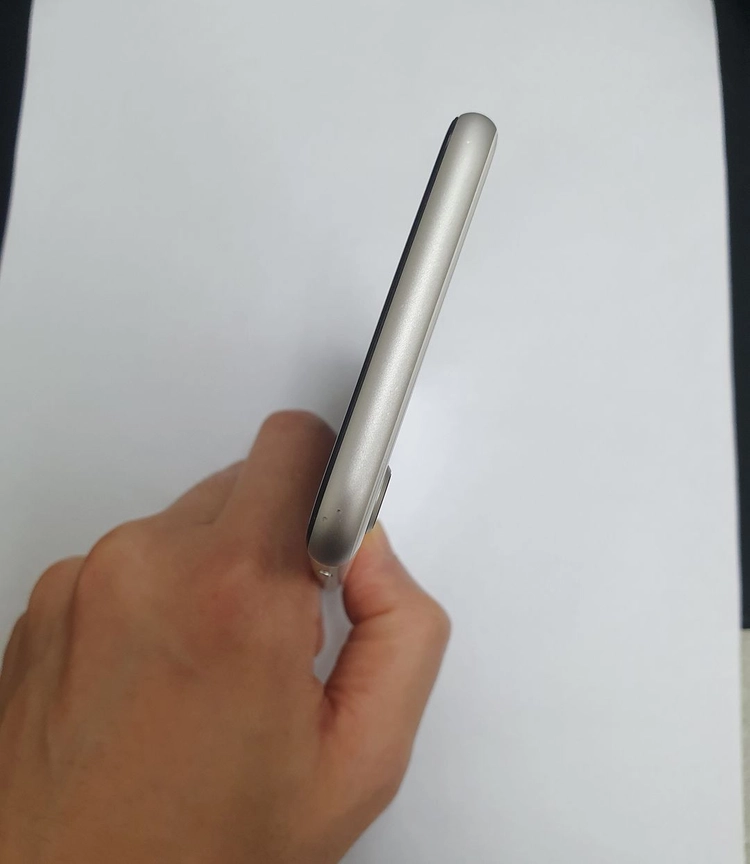 아이폰SE2 256GB 화이트 배터리100% 기능정상 중고폰 219361 이미지