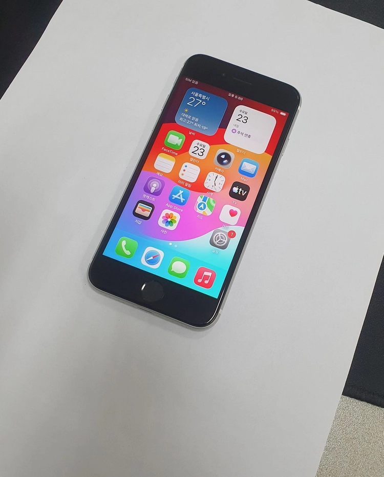 아이폰SE2 256GB 화이트 배터리100% 기능정상 중고폰 219361 이미지