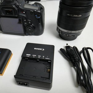 캐논 EOS 60D + EF-S 18-200mm 만능렌즈 세트 팝니다 이미지