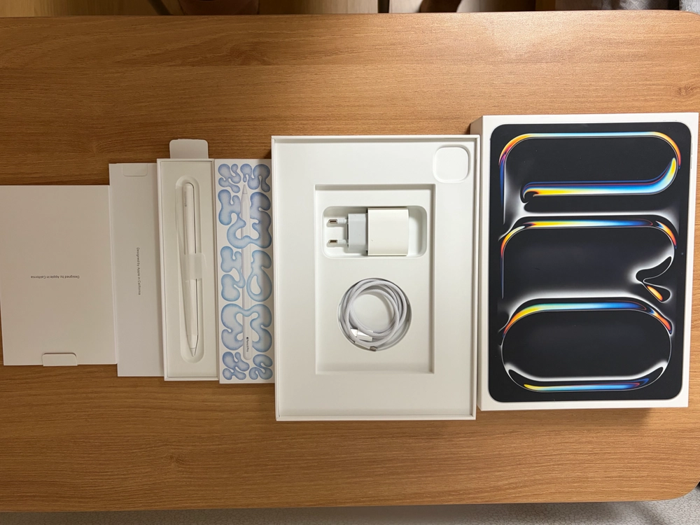 130만원 iPad Pro 11인치 M4 Wi-Fi 256GB 실버와 Apple Pencil Pro, 애케플 구성 이미지