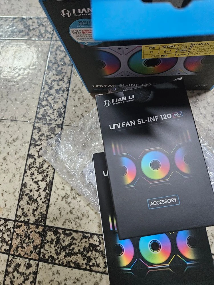 리안리 UNI FAN SL-INF 120 RGB 1 팩 판매합니다 이미지