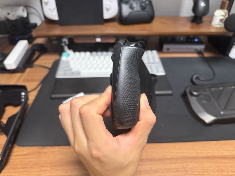 ASUS ROG ALLY X Z1E 1TB 흑갈리 팝니다 이미지