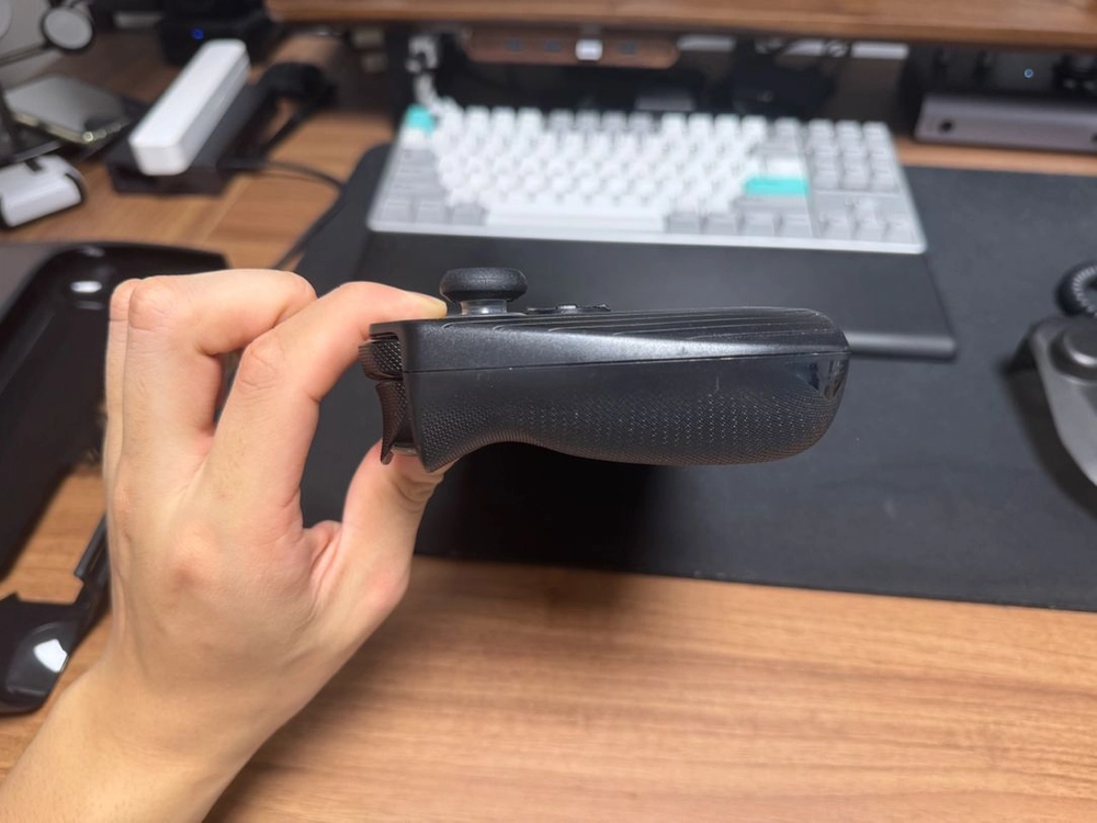 ASUS ROG ALLY X Z1E 1TB 흑갈리 팝니다 이미지