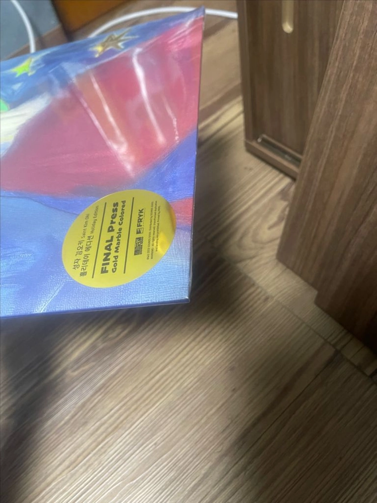김오키 홀리데이에디션 final pressing 판매 합니다 (미개봉) 이미지