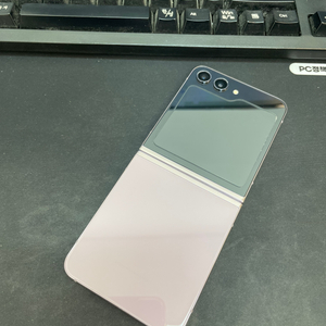갤럭시Z플립5 라벤더 512GB 무잔상 상태좋은 중고33만7천팝니다 이미지